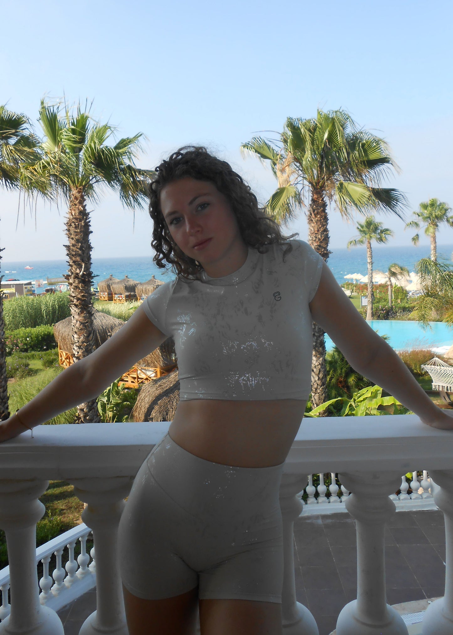Glow Essence crop top - White