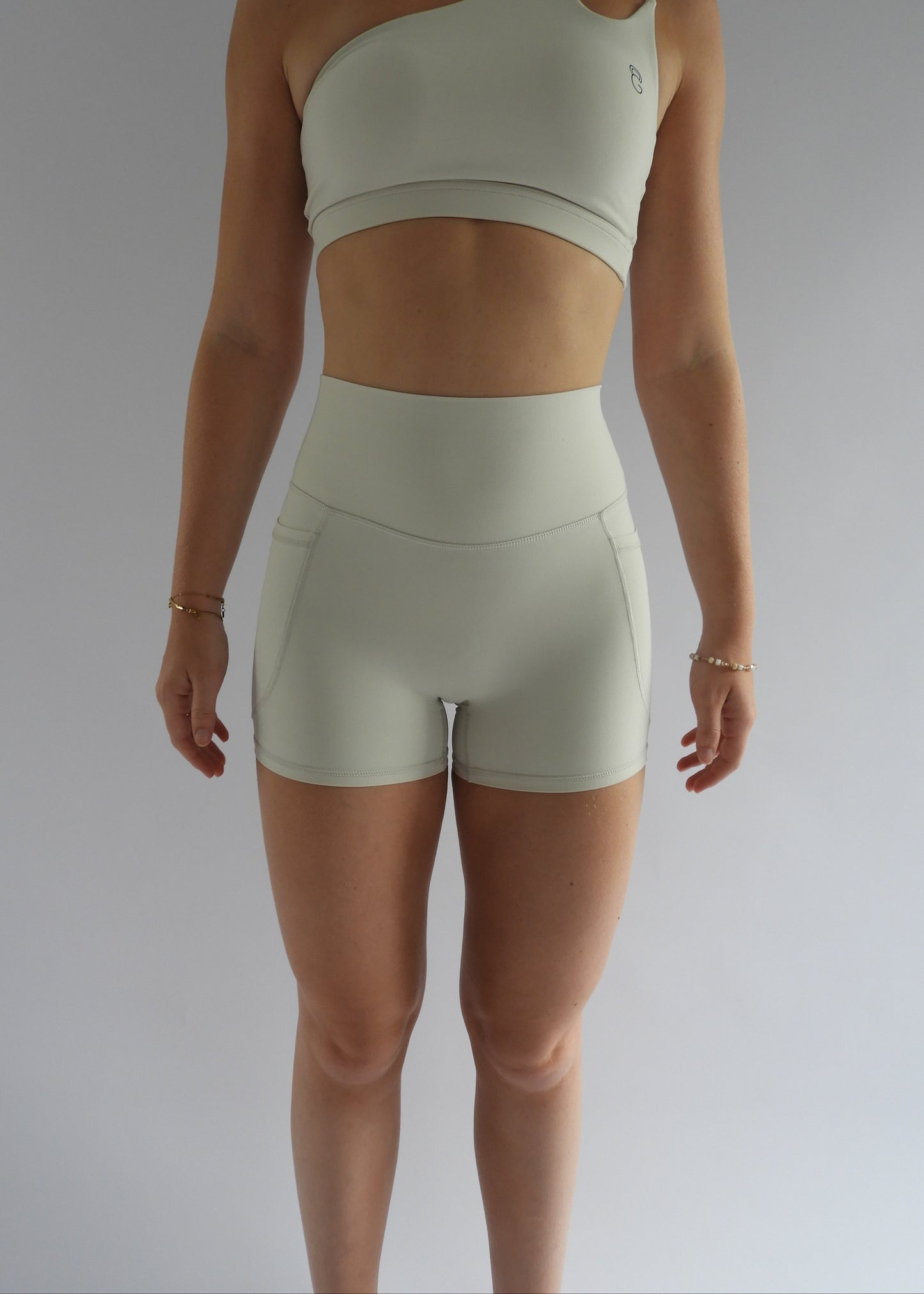 HybridUp short - Crèmewit
