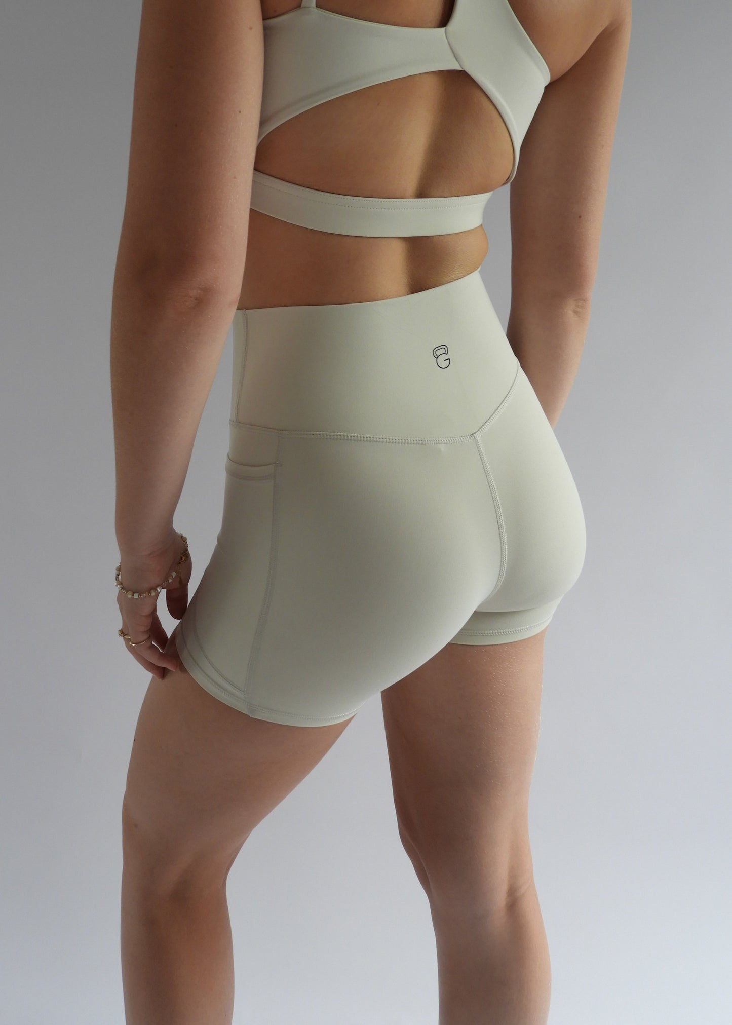 HybridUp short - Crèmewit
