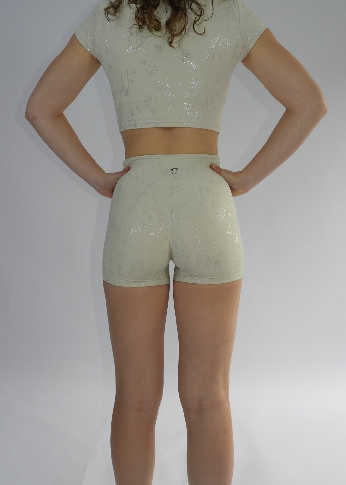 Glow Essence shorts - White