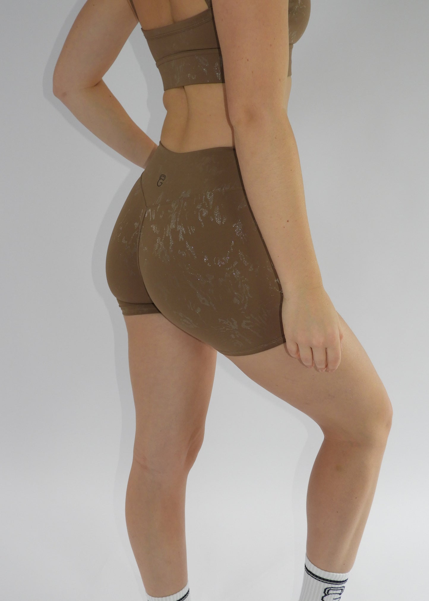 Glow Essence shorts - Brown